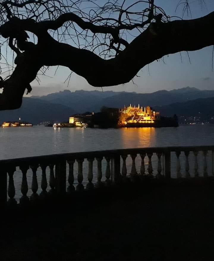 Little Suite Near Lake Verbania Exterior foto