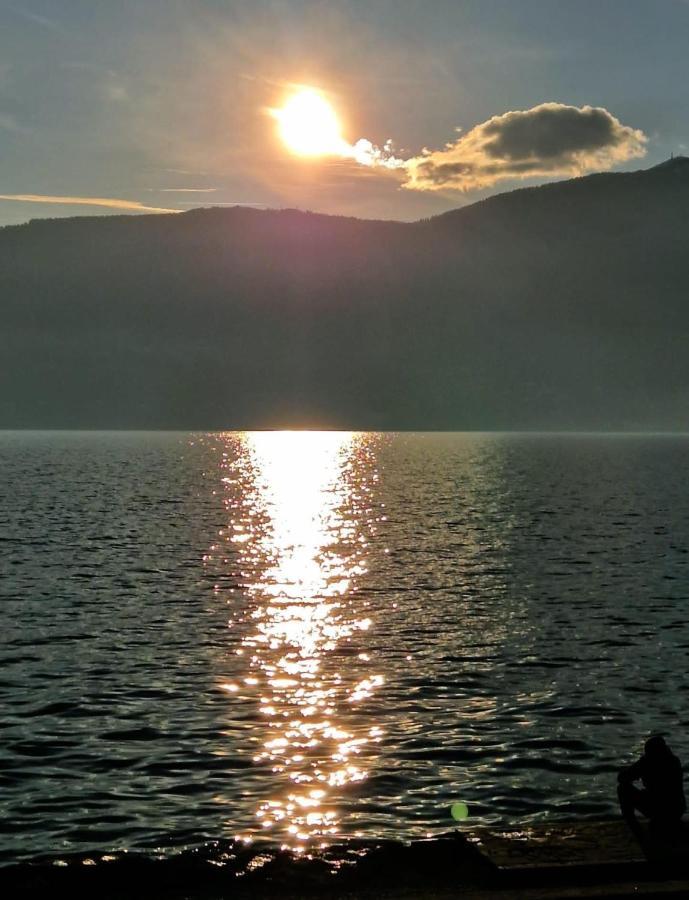 Little Suite Near Lake Verbania Exterior foto