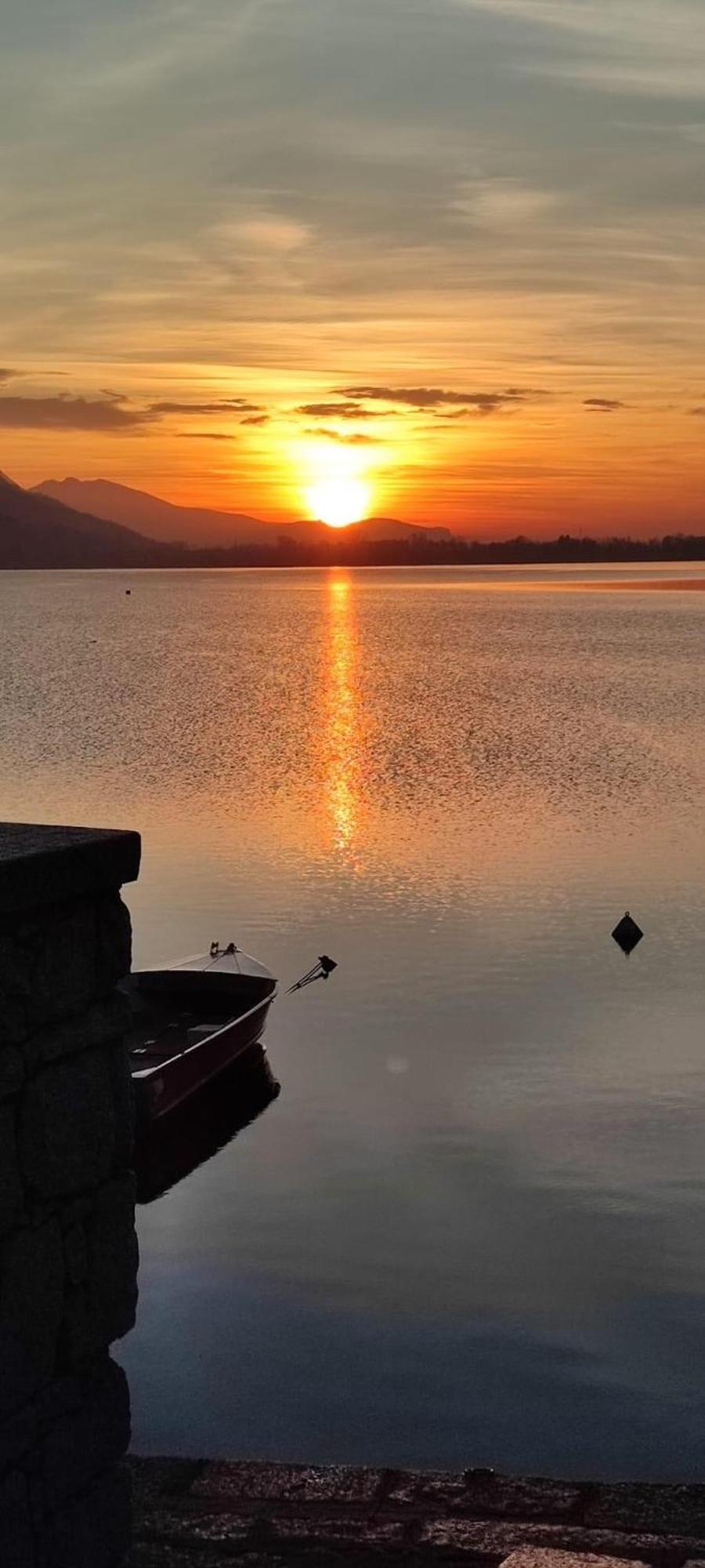 Little Suite Near Lake Verbania Exterior foto