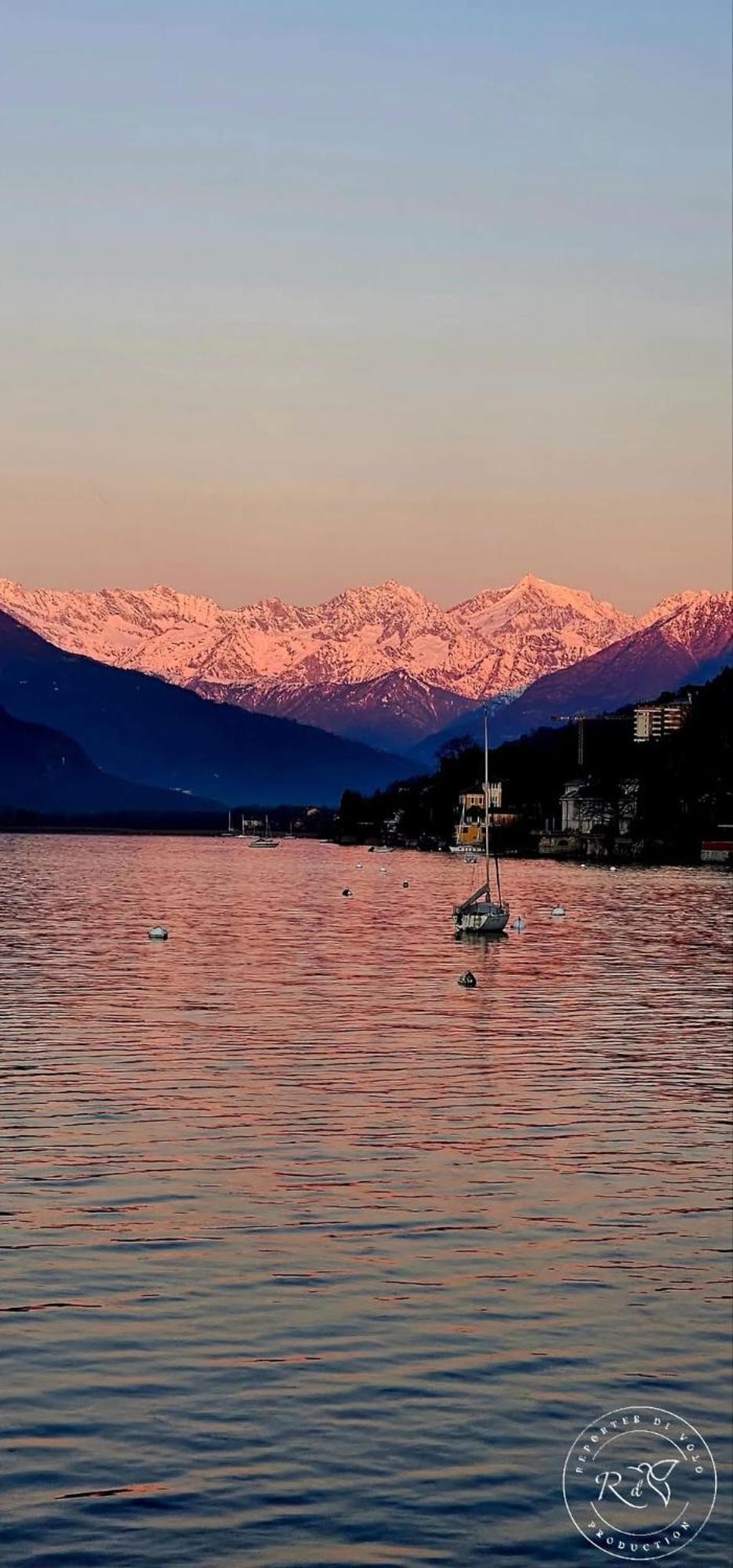 Little Suite Near Lake Verbania Exterior foto